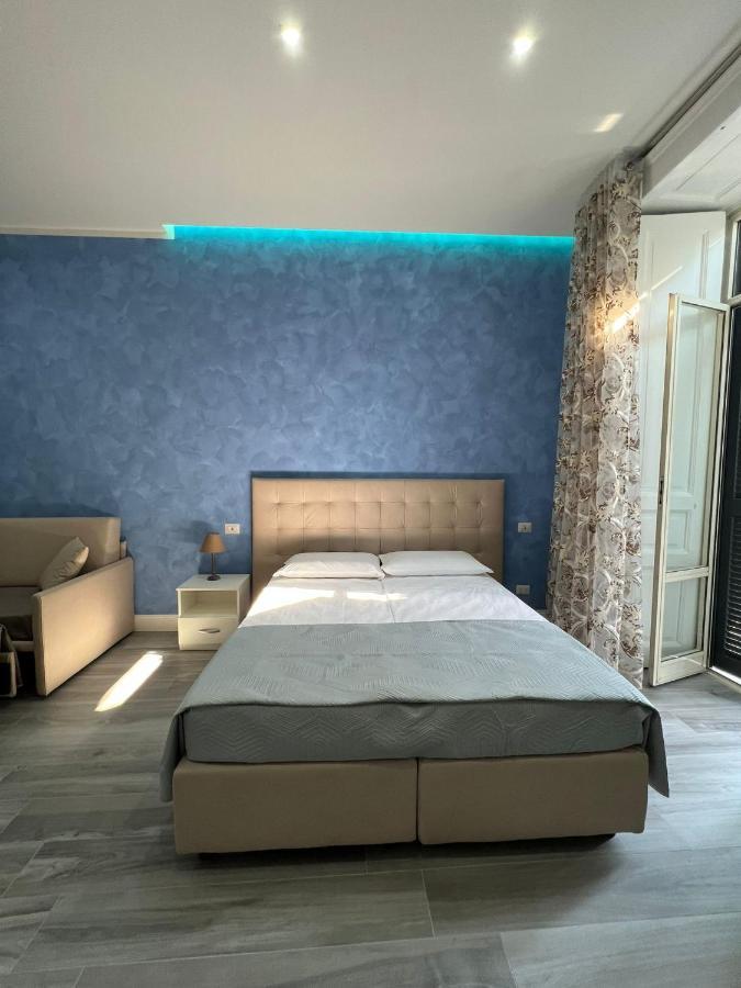 Gioia Toledo Bed & Breakfast เนเปิลส์ ภายนอก รูปภาพ