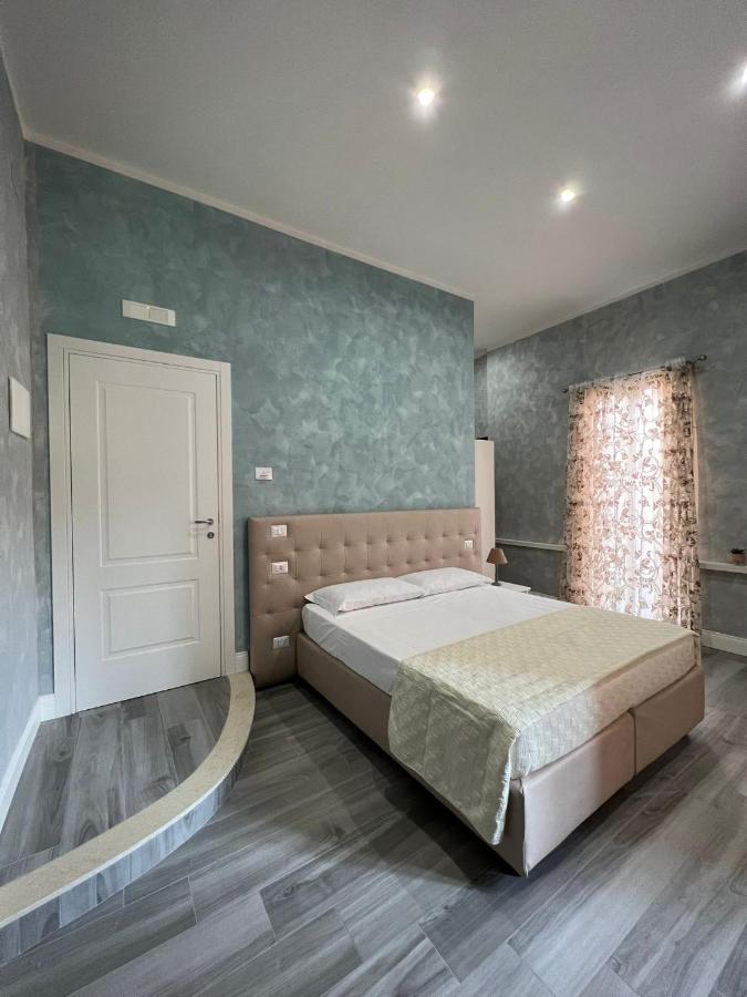 Gioia Toledo Bed & Breakfast เนเปิลส์ ภายนอก รูปภาพ